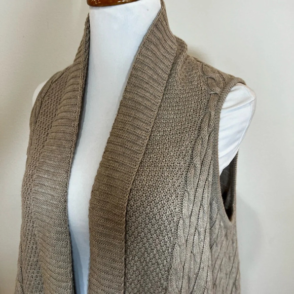 Matilda Jane Beige Cable-Knit Mind's Eye Vest - Picture 4 of 9